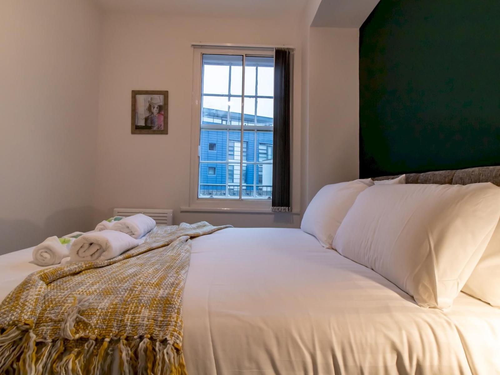 Stylish Maisonette Newcastle Pass The Keys Esterno foto