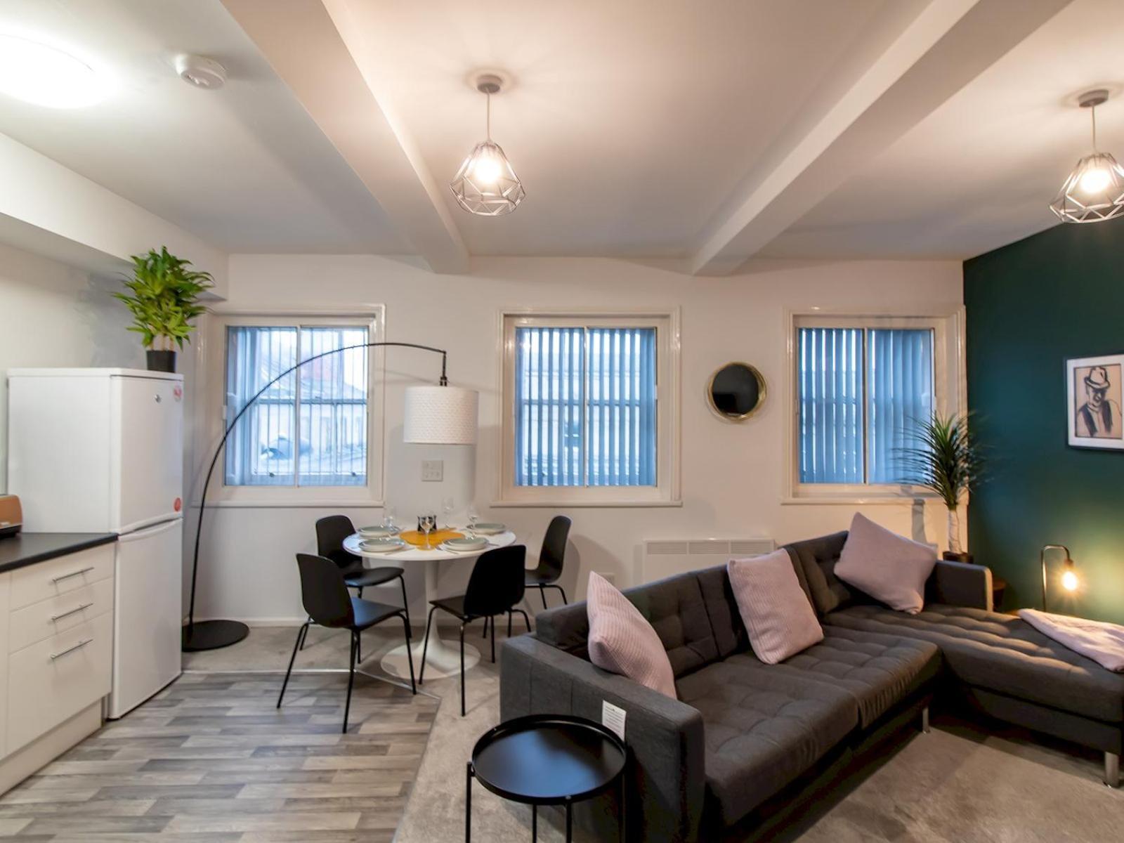 Stylish Maisonette Newcastle Pass The Keys Esterno foto